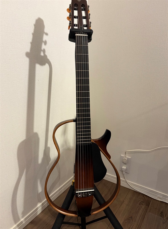 YAMAHA SLG200Nの画像